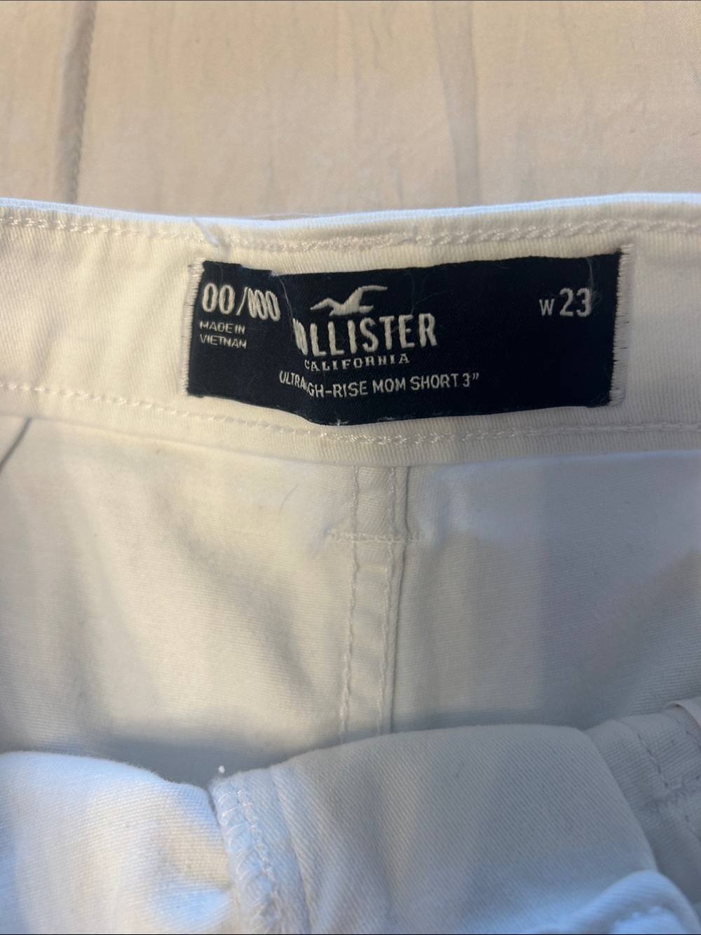 Women’s White Cargo Pocket Shorts - Picture 5 of 7